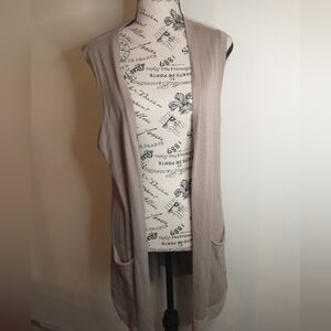 FIG -Sleeveless Tan Open Front Vest Size Small